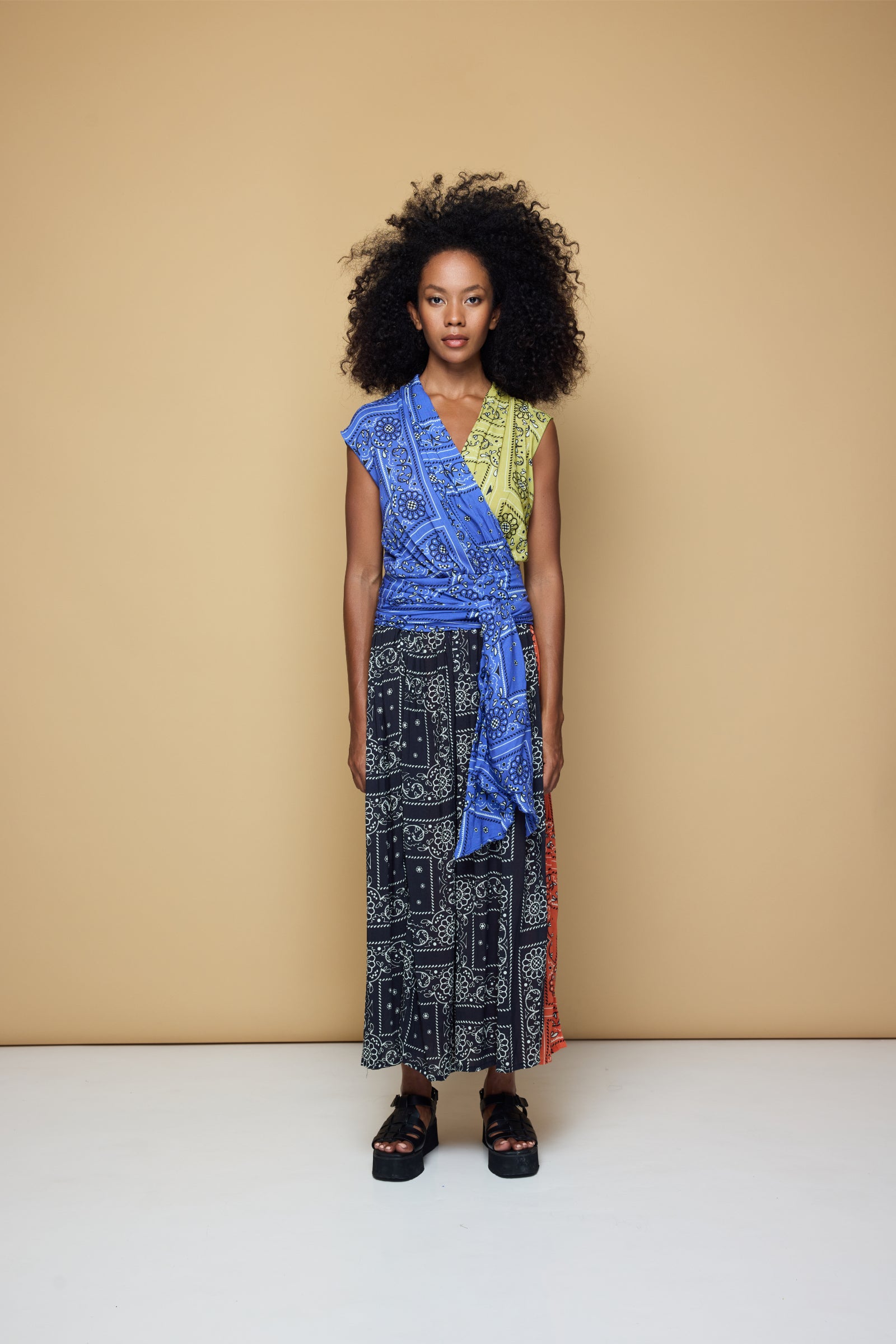 THE POINT DRESS MAXI - PATCHWORK BANDANA BLUE/LIME/BLACK/BLOOD ORANGE